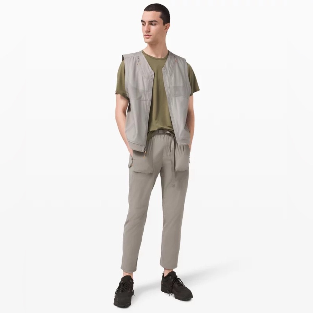 Lululemon Lab Viha mens Pant, vapor/khaki